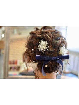 ポタム 東中野(potamu) ボブスタイルのふわふわ編み込みアレンジ