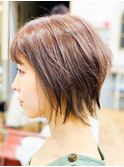 小顔ショート×インナーカラー