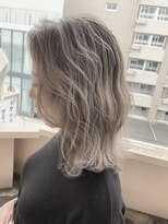 ルクスバイアフィナー(Luxo by Afinar)&nbsp;エアタッチバレイヤージュ/鎖骨ミディアム/プラチナカラー