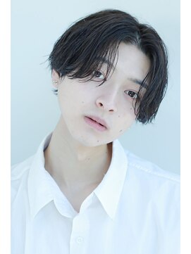 リップス 原宿(LIPPS) シースルセンターパート!【ウェット質感】