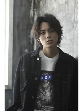 トラ バイ プティパ(Tora by petit pas) ☆センターパート×ウルフスタイル☆/波巻き