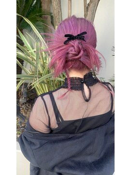 リック(Ric by KENJE) 【ヘアアレンジ（結婚式やパーティーに♪）】