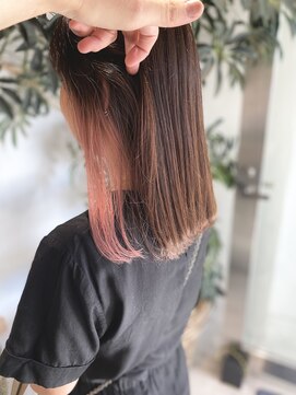 エルビアジェ(el viaje) 《el viaje》大人かわいいインナーカラー×ミディアム