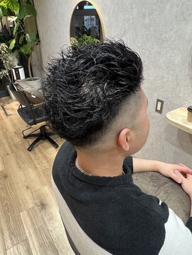 ボーンブライト(born bright) ツイストスパイラルパーマ