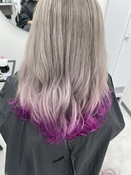 シア(XIA) ラベンダー×ホワイトベージュ