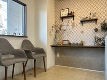 ベリー(Hair & spa Berry)の雰囲気（可愛い雑貨の並ぶホッコリな待合スペース♪）