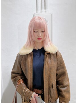 ミュー(Mu) ベイビーピンク ペールカラー レイヤーカット