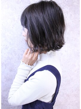 キャアリー(Caary) 福山市　イルミナカラー人気Caaryダークグレージュ　外ハネボブ