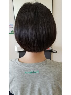 アーラ(ALA) ショートボブ