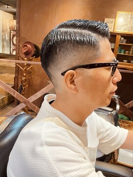 エルエー 大津店(L.A) ミドルスキンフェード　サイドパート　ハードパート