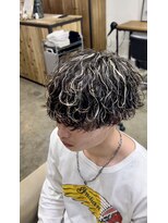 エルオム(EL.HOMME)&nbsp;波巻きクリームパーマ／ハイライト