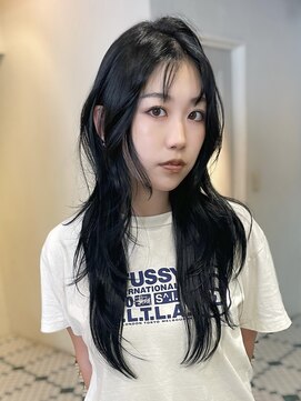 エイン(EYN) ブルーブラック×ハイレイヤー/暗髪/レイヤーカット/艶髪