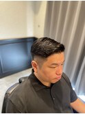 七三オールバック かき上げヘアサイドパートグラデーション