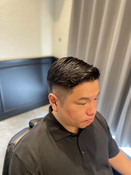 プラウド(PROUD) 七三オールバック かき上げヘアサイドパートグラデーション