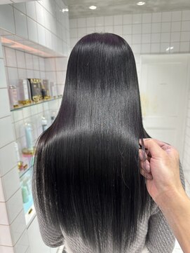 ロンドルーチェ 心斎橋(Lond luce) ダークアッシュ/ミディアムレイヤーカット［髪質改善/縮毛矯正］