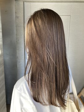 ソルトウォーター(SALT WATER) レイヤーカット/ブラウン/韓国ヘアー/ハイライト/恵比寿/