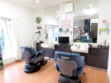 つくしんぼの雰囲気（椅子の間隔も十分あります）