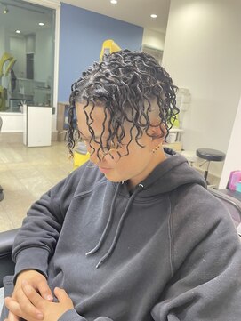 カッティングステージパルジュ(Cutting Stage PALJU) ハードパーマ