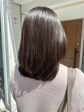 インビテーション(invitation) 艶カラー・アッシュブラウン・艶ブラウン・ミディアム