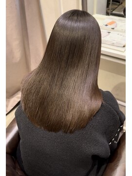 フルールバイアヴァンスクロス(Flulu by avance. cross) 酸性ストレート/東梅田