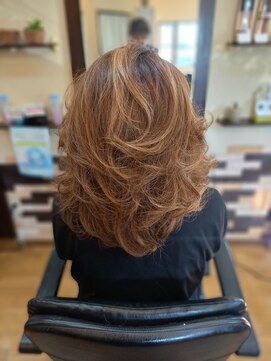 男&女のヘアーサロンF ローレイヤースタイル