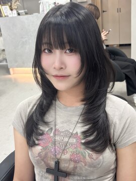 ジィルム(XELM) 韓国レイヤーカット/ブリーチ/レイヤーカット/ハッシュカット