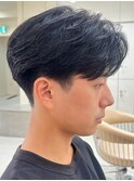 刈り上げセンターパートテーパーフェードカットニュアンスパーマ