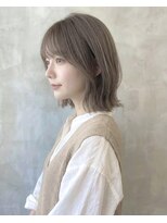 ソッカ(socca)&nbsp;切りっぱなしミディアムレイヤーボブ