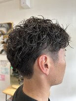 カームヘア(CalmHAIR) 朝のセットが、ぐっと楽になるメンズパーマ