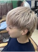ベージュ
