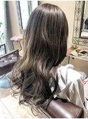 馴染ませハイライトベージュ
