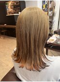 ベージュからの裾オレンジカラー 【延山styling
