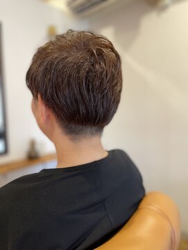 スノウ(snow) 刈り上げスタイル