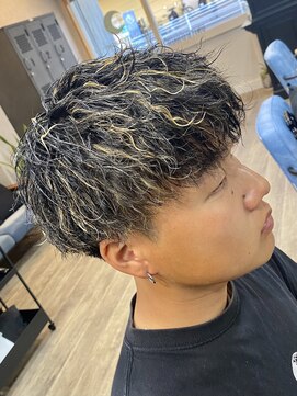 ユナイテッドヘアー(UNITED HAIR) Men's・ツイストスパイラルハイライト☆