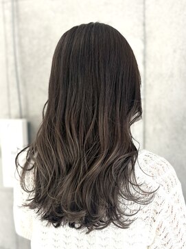 ミリィバイアヤラ 船橋店(MIRYI by ayala) 【AYAKA】グレージュグラデーション