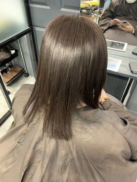 ジーナ サンシャイン通り池袋(Zina) スモーキーマットベージュ