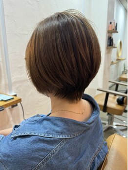 エルメ(ELe:ME)の写真/顔周りのシルエットを綺麗に見せる似合わせカットが得意◎髪質やクセに合わせたカットで小顔魅せ効果も★