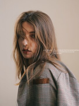 ラーナー(LONER) ニュアンスカラー×ベージュ【LONER神戸三宮】