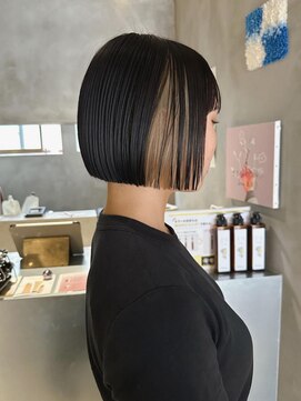 ハウ 心斎橋(how) 20代30代大人可愛いイヤリングカラーストレートボブ立体感