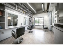 ヘアーガーデン アストレア(HAIR GARDEN ASTRAEA)の雰囲気（須恵役場前バス停から徒歩3分☆専用駐車場あり♪）