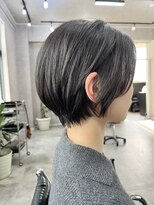 大人ショート　前下がりショート　髪質改善　表参道