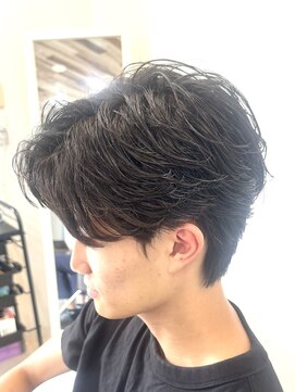 イロ 成田(iLo) メンズフェザーパーマ