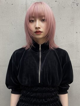 ドロシー(dorothy) ハッシュカット　ハイトーンピンク