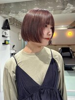 束&nbsp;まろやかなピンクベージュとミニボブ