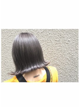 コニ(Coni) ♪切りっぱなし×ハイトーングレー♪