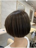 ボブ×ヌーディーベージュカラー