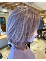 エイト新宿店(EIGHT shinjuku)&nbsp;全頭ブリーチからのシャドールーツ