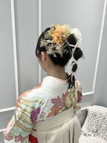 ネオリーブギンザ 銀座店(Neolive GINZA)&nbsp;タイトポニーテール　水引き　金箔　卒業式