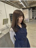 オリーブベージュ