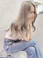 ロンド レア 天神大名店(Lond Le’a) メルティカラー/似合わせカット/ハイトーンカラー/ベージュ